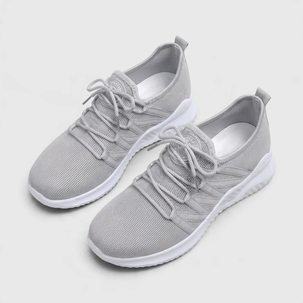 Baskets de marche en maille respirante pour femme – Sneakers légères à lacets, ultra confortables et amortissantes pour le quotidien et les voyages