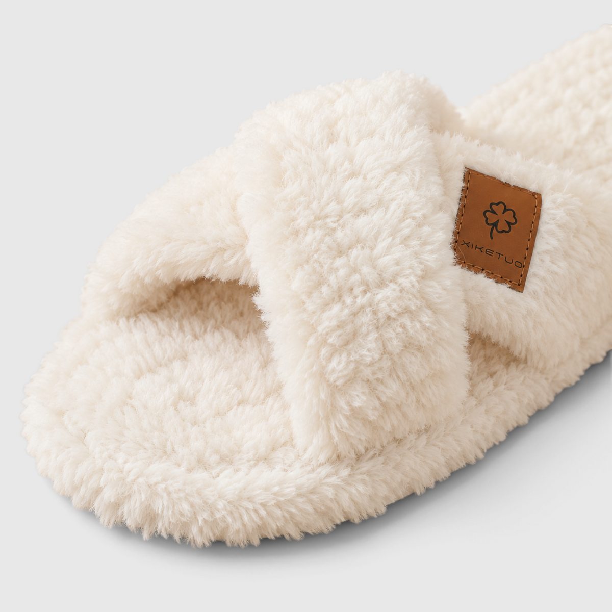 Chaussons Croisés Fourrés Femme – Pantoufles Chaudes à Bout Ouvert, Semelle Souple Antidérapante