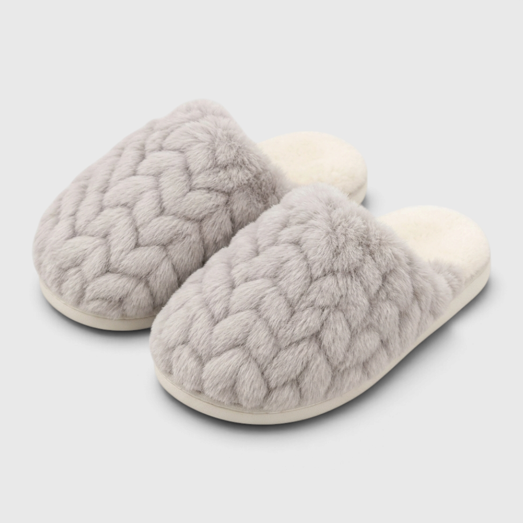 Chaussons Mules en Fausse Fourrure Pelucheuse Tressée – Douceur, Chaleur & Confort Maison Femme