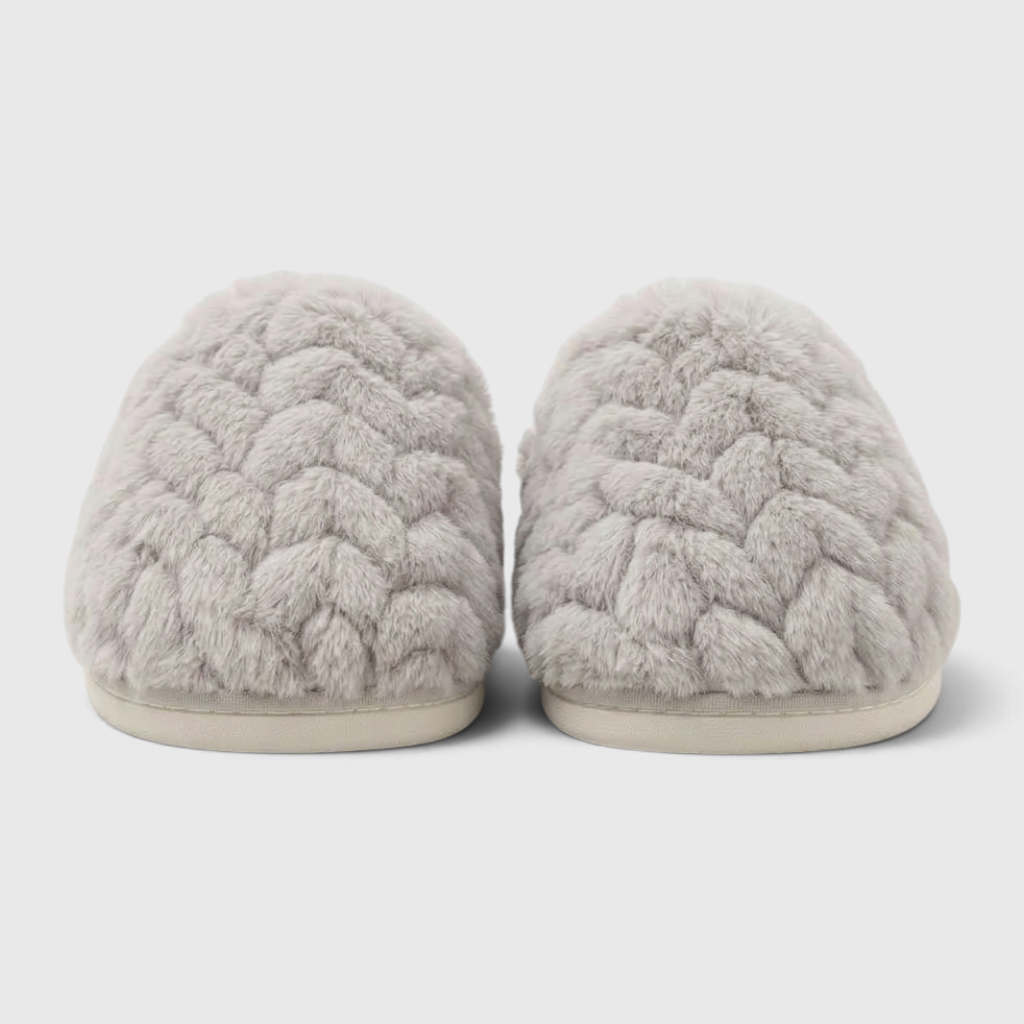 Chaussons Mules en Fausse Fourrure Pelucheuse Tressée – Douceur, Chaleur & Confort Maison Femme