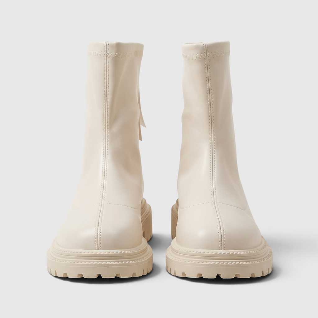 Bottines Chelsea Montantes en Cuir Souple avec Zip Arrière & Semelle Crantée – Élégance & Marche Femme