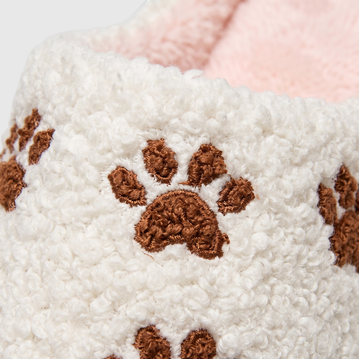 Chaussons femme en polaire brodée pattes d'animaux – Mules d'intérieur douces, chaudes et confortables