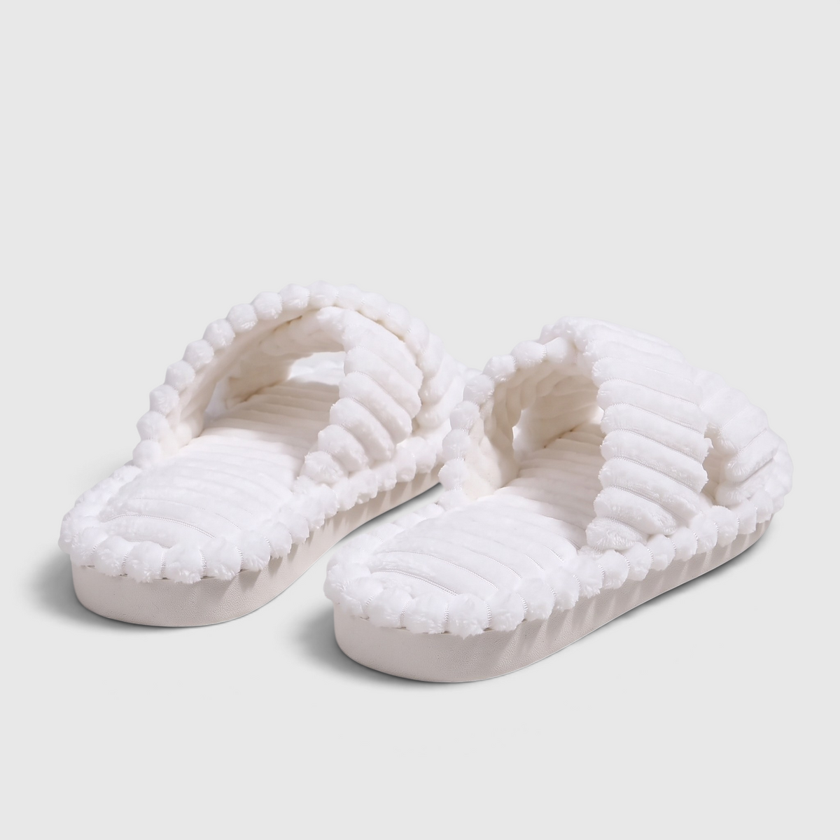 Chaussons Croisés en Velours Côtelé Femme & Homme – Pantoufles Douces et Chaudes à Semelle Plate