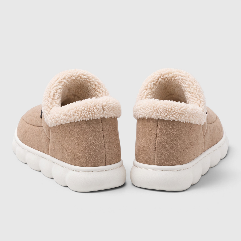 Pantoufles Fourrées Femme & Homme – Chaussons Chauds d’Hiver à Semelle Souple