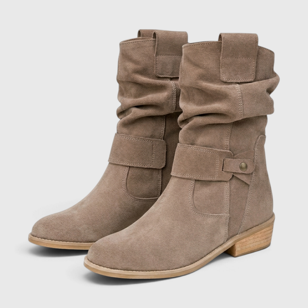 Bottines Slouchy Plissées en Suédine à Bride Rivetée & Petit Talon Bloc – Style Bohème Confort Femme
