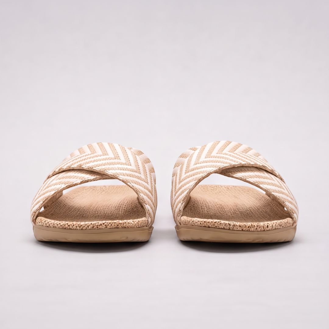 Sandales à lanières croisées en chevrons pour femme – Des sandales d'été décontractées et confortables